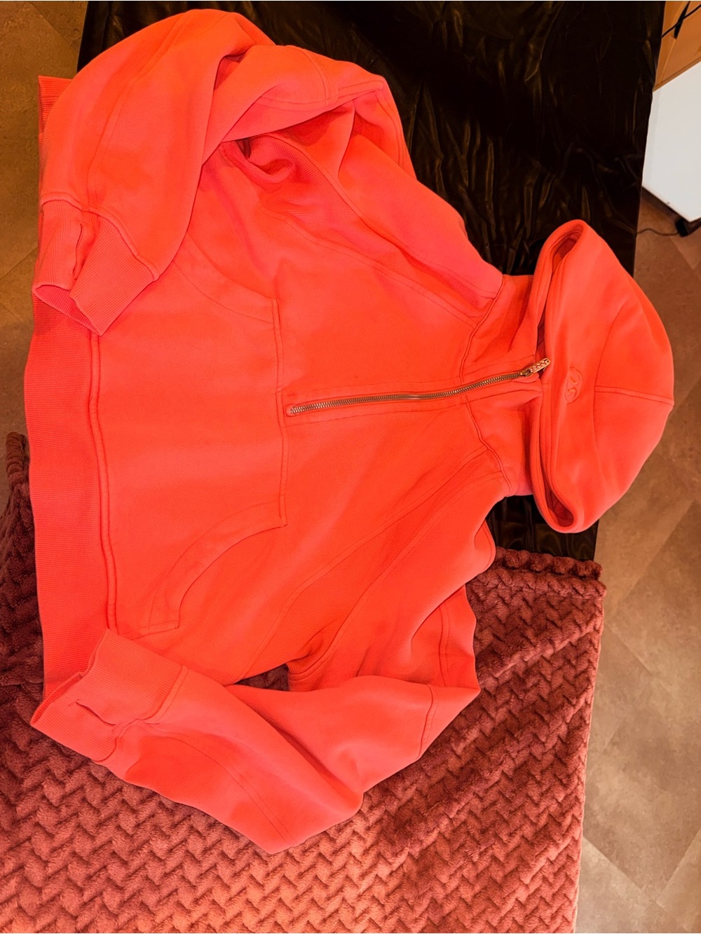 lululemon athletica Women's  Coral Zip cropped Hoodie